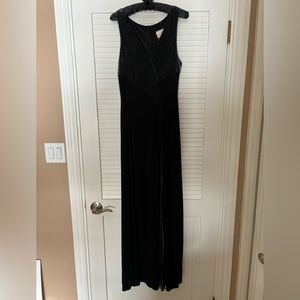 EUC Joseph Ribkoff black gown